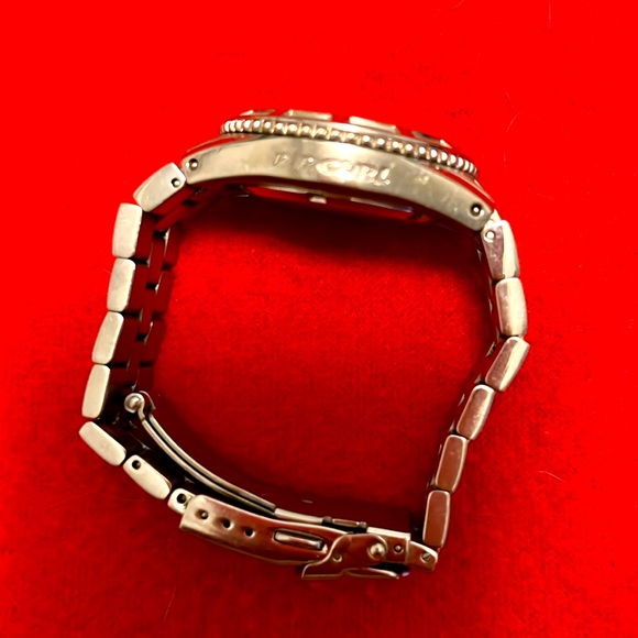 Rip curl “women” watch - Picture 2 of 5